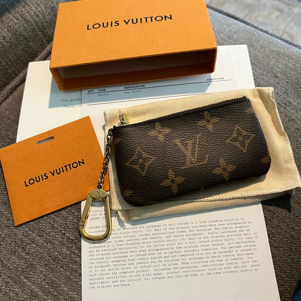 Louis Vuitton Key Pouch. Like brand new.